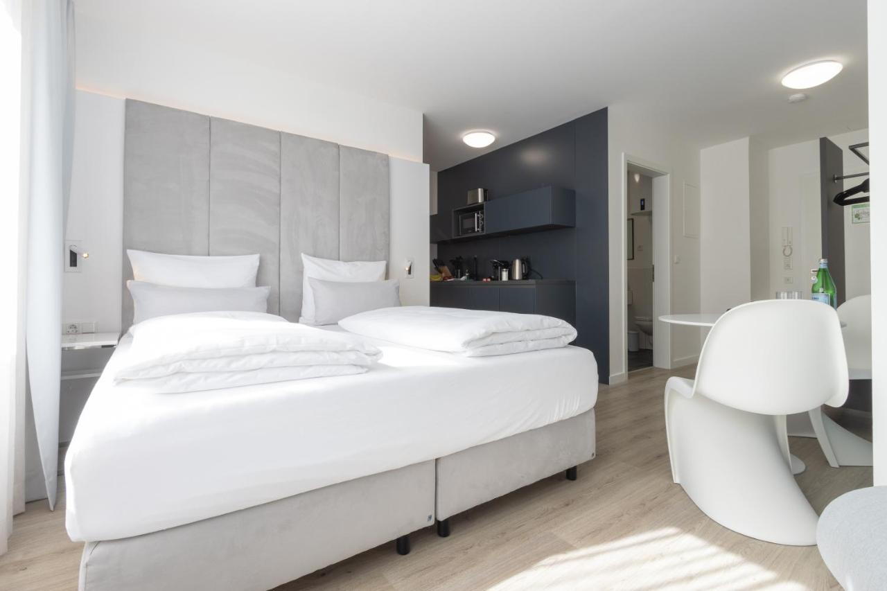 Zzzpace Smart-Hotel Bielefeld Zentrum Екстер'єр фото