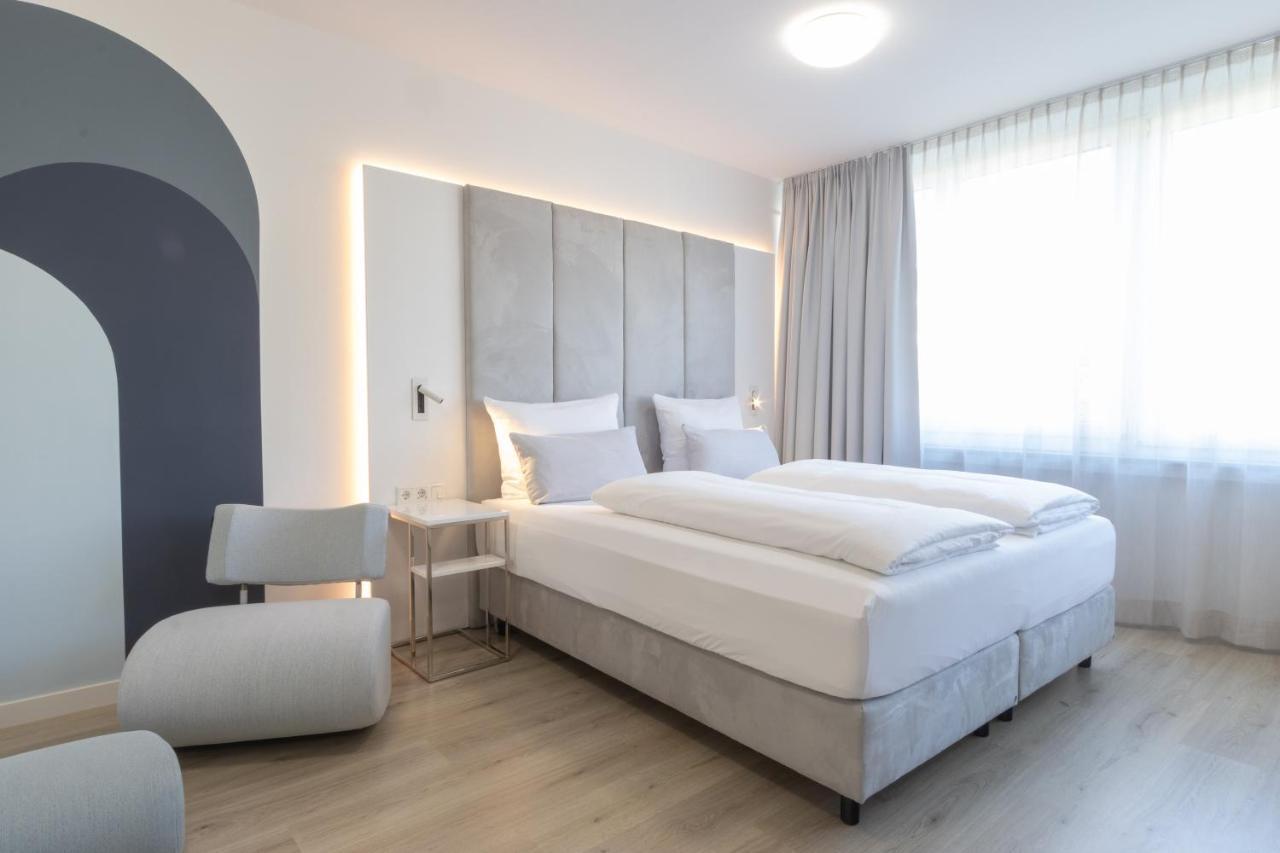 Zzzpace Smart-Hotel Bielefeld Zentrum Екстер'єр фото