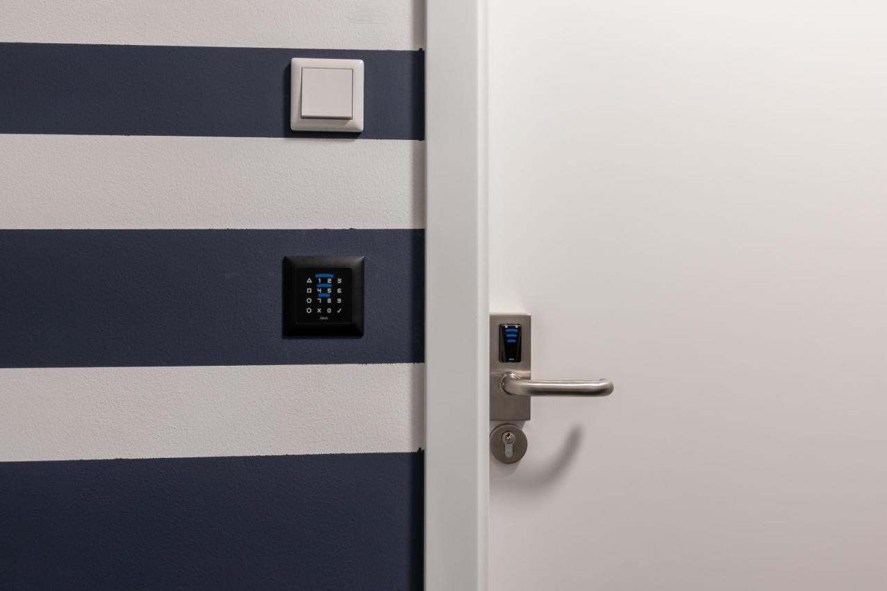 Zzzpace Smart-Hotel Bielefeld Zentrum Екстер'єр фото
