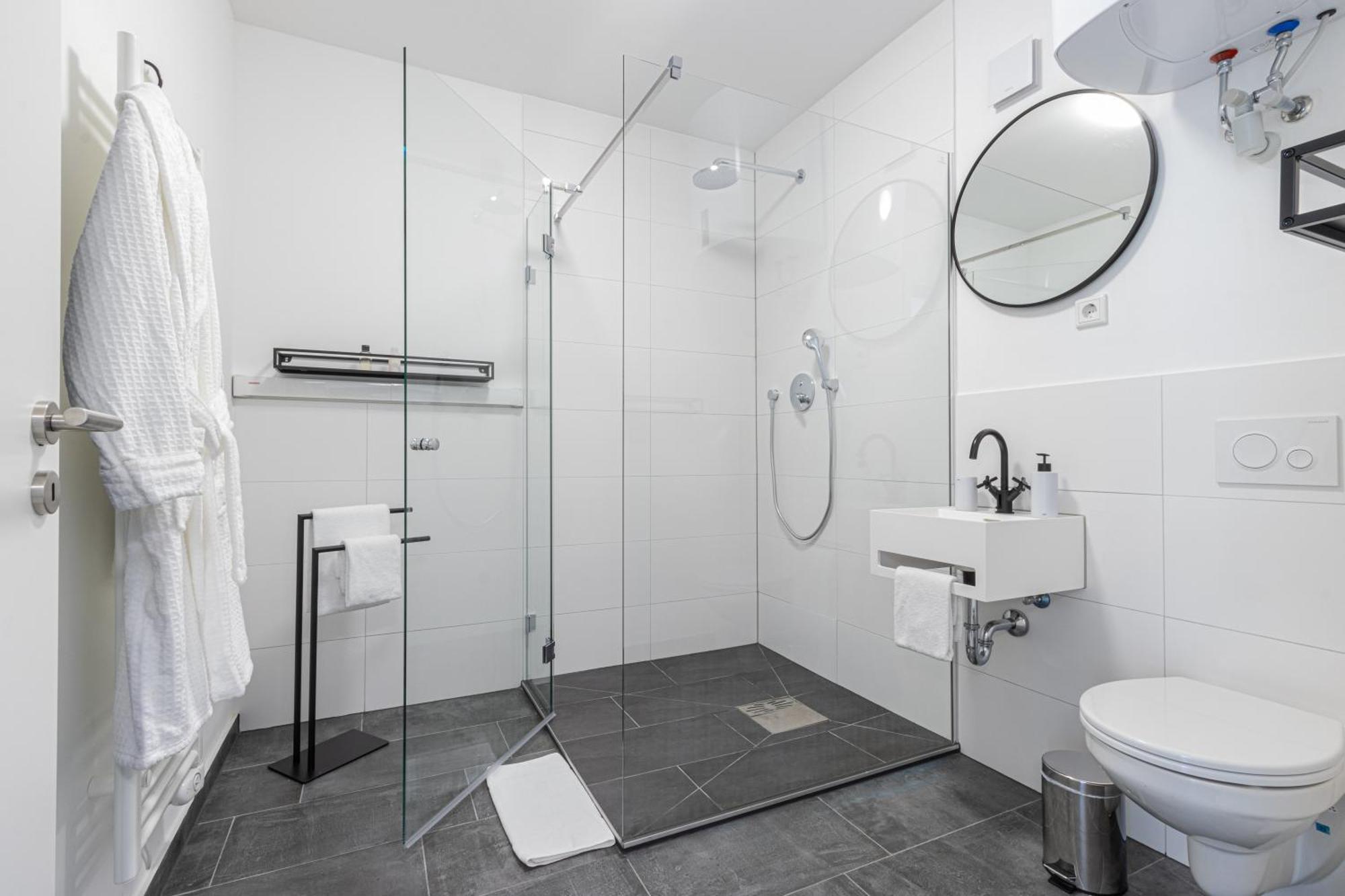 Zzzpace Smart-Hotel Bielefeld Zentrum Екстер'єр фото